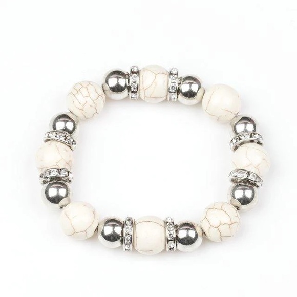 NEW Chic Silver and Cream Beaded Bracelet - Picture 3 of 6